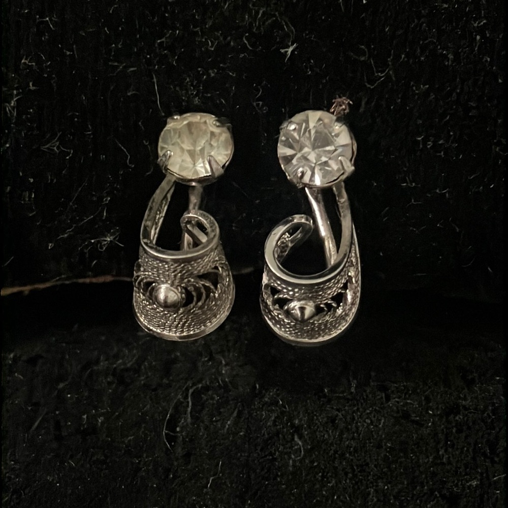 Vintage Ann Lee Sterling Silver Filigree Rhinestone Screw-back Earrings